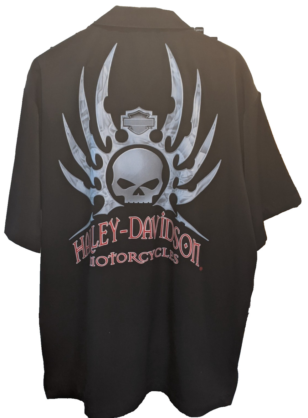 Harley Davidson Mens LARGE Button Up Camp Shirt Embroidered Logo Skulls Blades